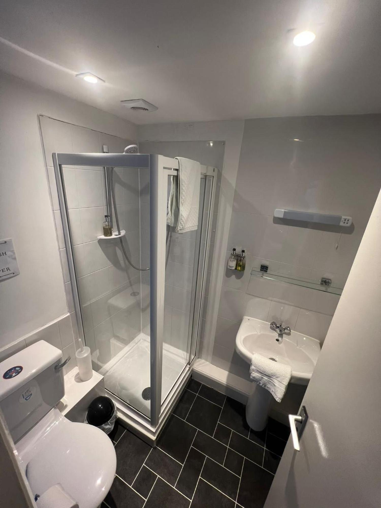 Rock House Bed And Breakfast Maidstone Zimmer foto